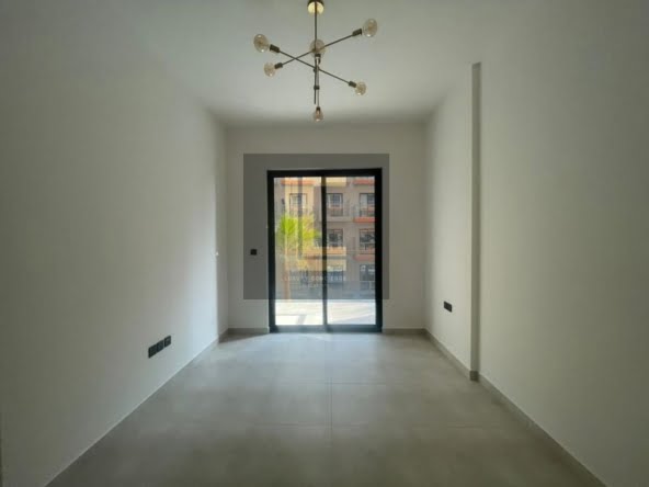 2 BEDROOM APARTMENT | AVAILABLE FOR SALE | LARGE LAYOUT |